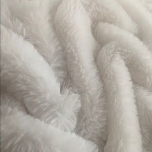 Meet your Posher, Hileri